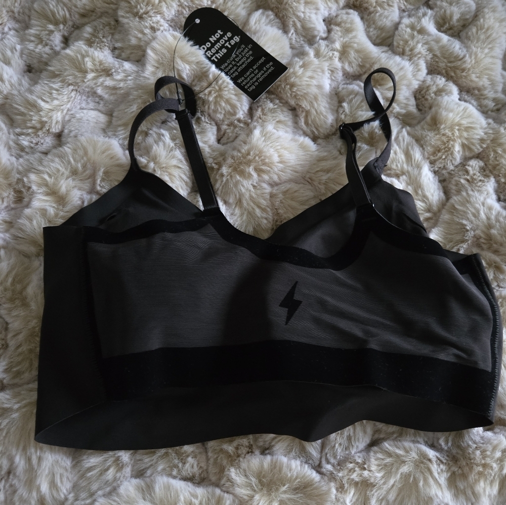 NEW EBY Seamless Support Bralette Bra, Black Mesh, M Removable Cups Nwt Luxury